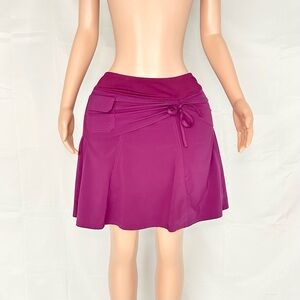 Athleta magenta utility sporty mini skirt